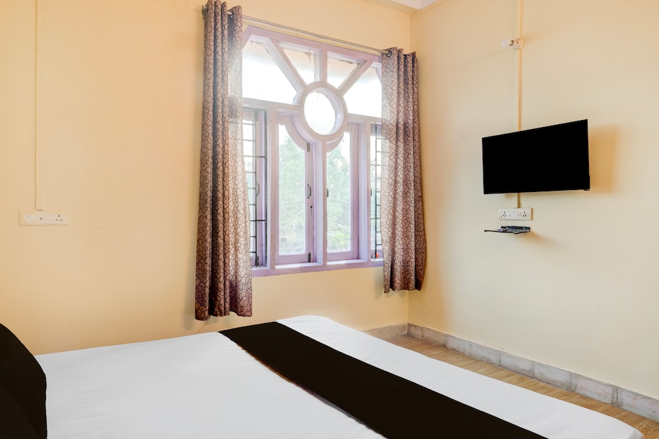 Hotel O SUNLEAF GUEST HOUSE, Six Mile Guwahati, Guwahati