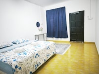 OYO 91244 Aufa Chalet