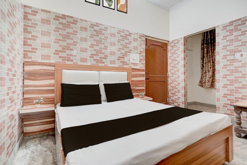 Hotel O prream view , Moradabad, Moradabad