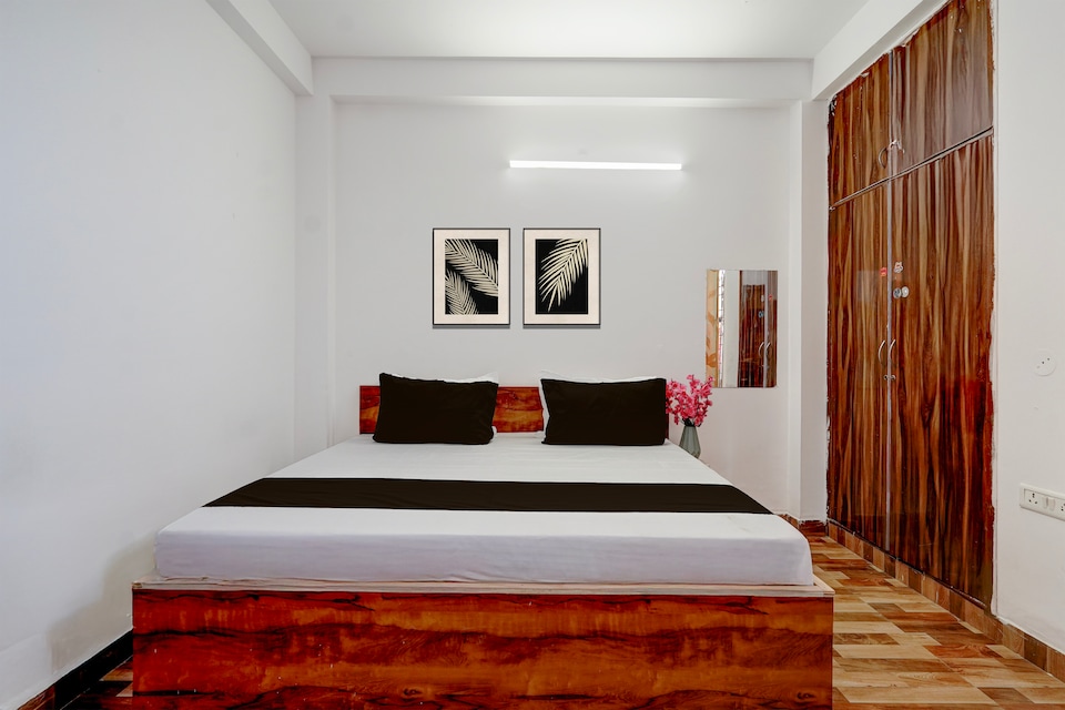 Hotel O Sector 23 Udyog Vihar, Old Gurgaon, Gurgaon