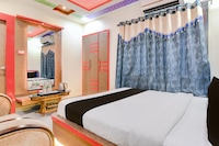 Super Townhouse Lake Town Clock Tower Formerly Crown Comfort