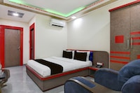 Super Townhouse Lake Town Clock Tower Formerly Crown Comfort