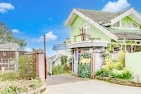 Dancenter Villa Gunung Agape