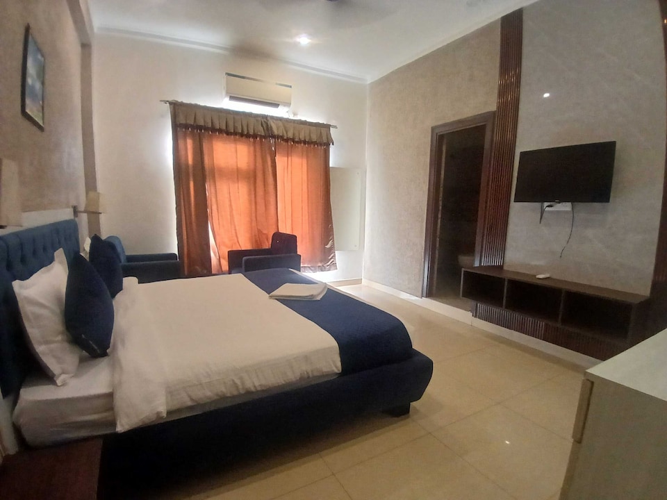 Hotel O DUNARA, Rajpur Road Dehradun, Dehradun