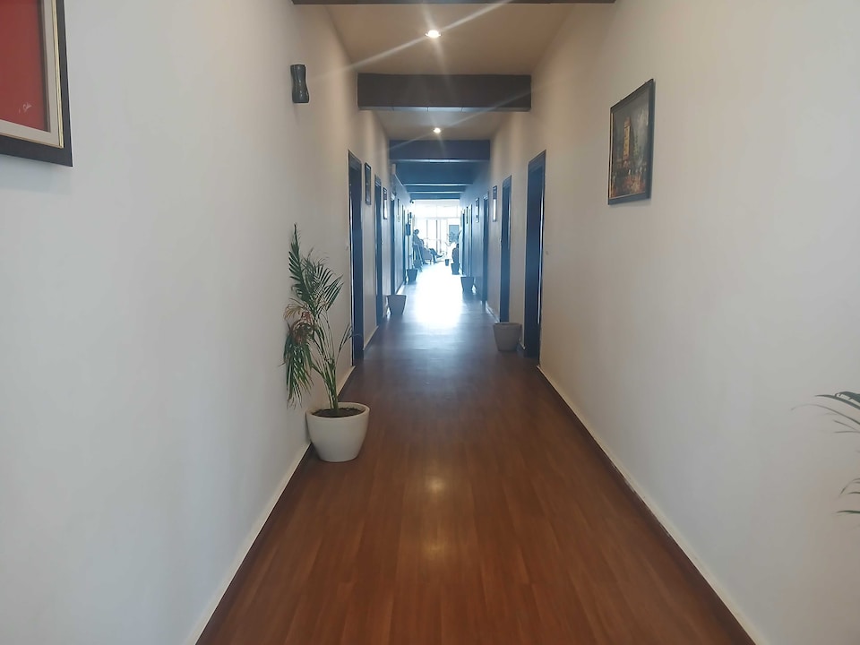 Hotel O DUNARA, Rajpur Road Dehradun, Dehradun