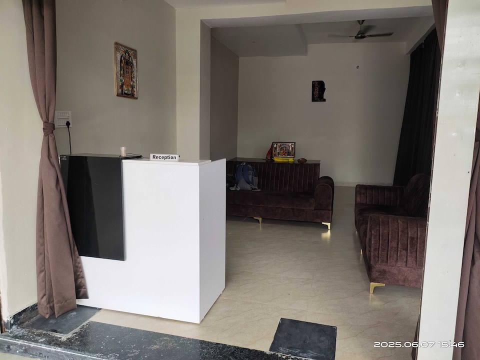 Hotel Bansidhar Lodge, Birsinghpur, Birsinghpur