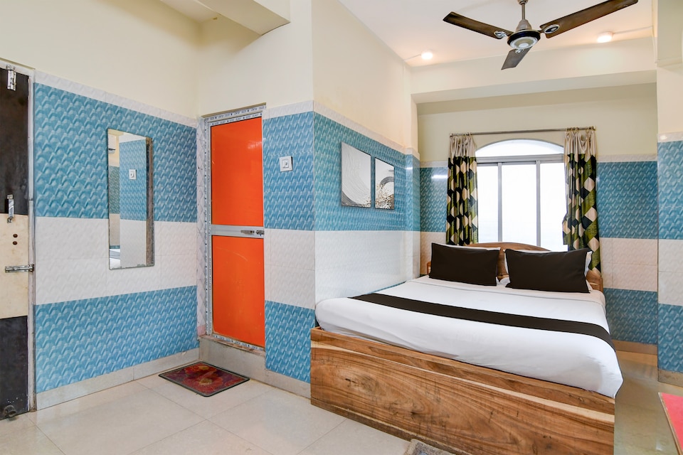 Hotel O Shalimar Railway Station Formerly Samrat Palace, Howrah Kolkata, Kolkata