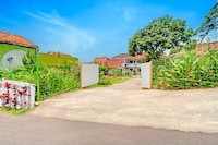 Dancenter Orchid Villa Ciater