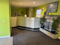 Economy Inn Cadillac MI by Hotel O