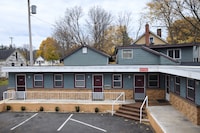 Economy Inn Cadillac MI by Hotel O