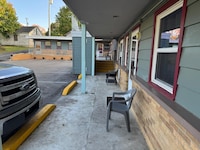 Economy Inn Cadillac MI by Hotel O