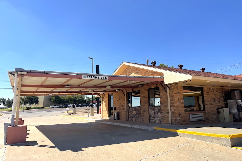 Seminole Inn Near New Mexico Hwy 62, Seminole, TX, Seminole, TX