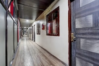 Super Hotel O Mathura Janam Bhumi Link Road