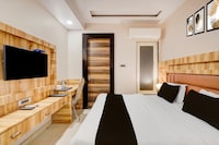 Townhouse Oak CSJMU Kanpur Formerly Shree Dev Villa