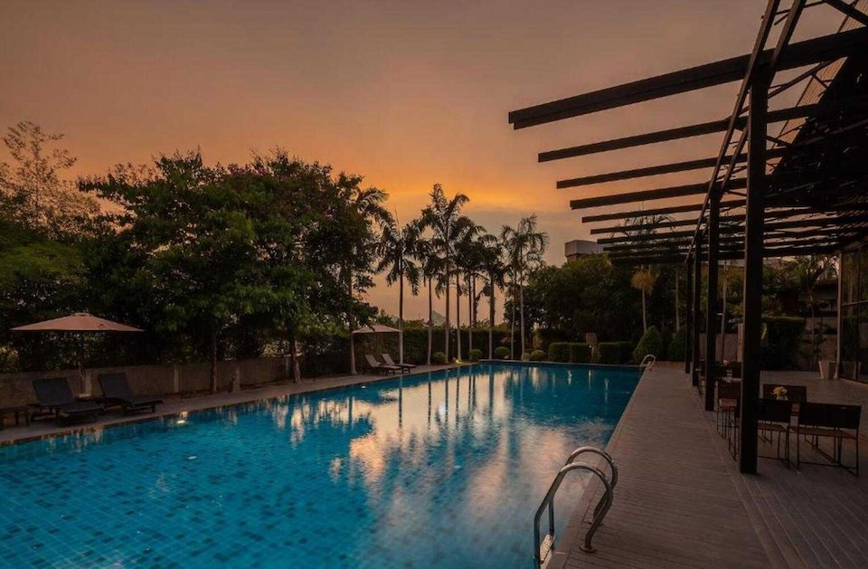 Sunday Sea Two Pool Villa Pattaya, Jomtien Sukhumvit Rd. P2, Pattaya