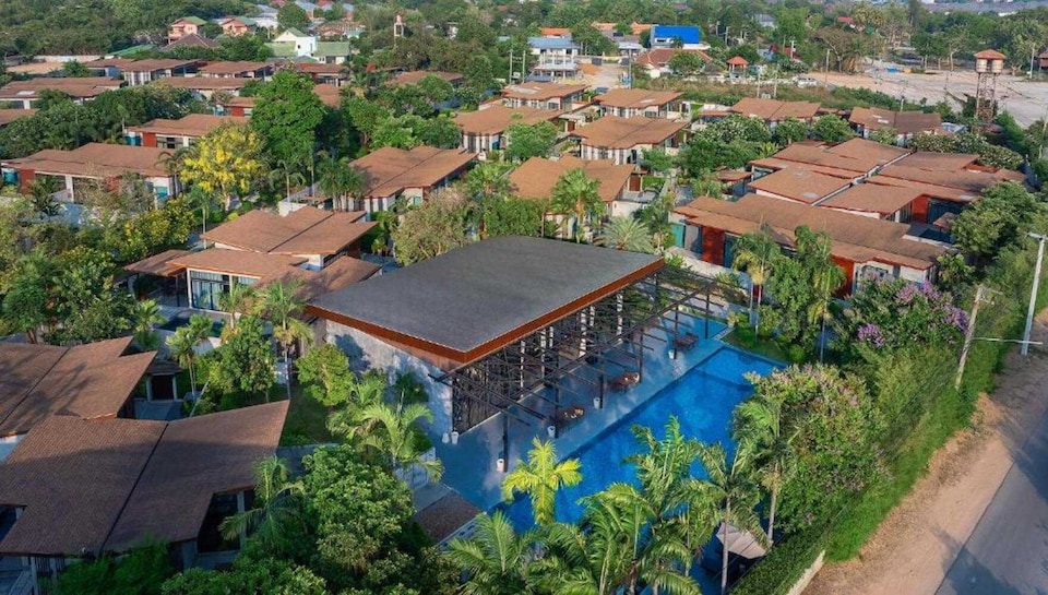 Sunday Sea Two Pool Villa Pattaya, Jomtien Sukhumvit Rd. P2, Pattaya