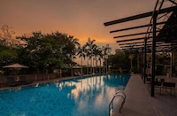 Sunday Sea Two Pool Villa Pattaya