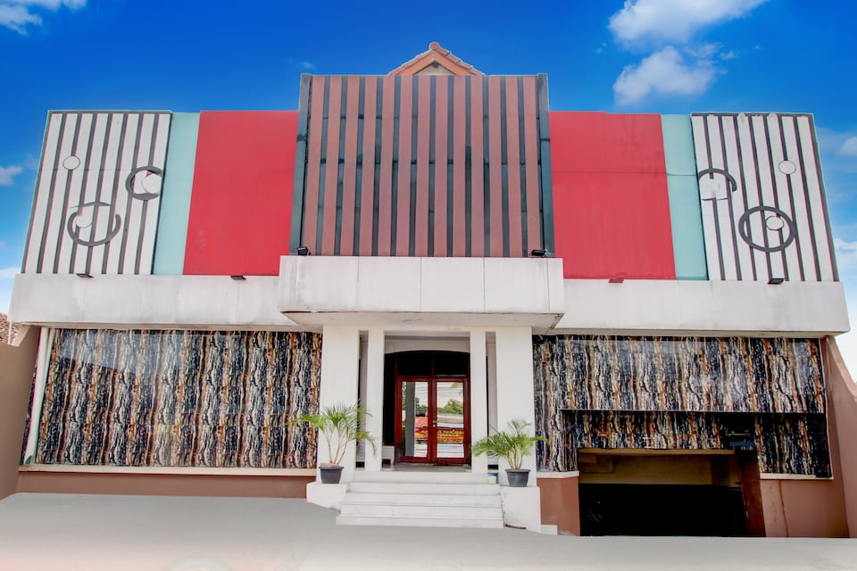 Dancenter Graha Ngaso, Maguwoharjo, Yogyakarta