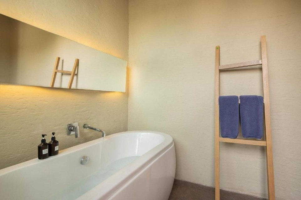 Sea Two Pool Villa by DanCenter, Jomtien Sukhumvit Rd. P2, Pattaya