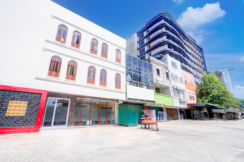 Dancenter Nagoya Hill, Batam, Batam