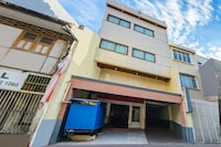 Dancenter Hotel Tiara Sari