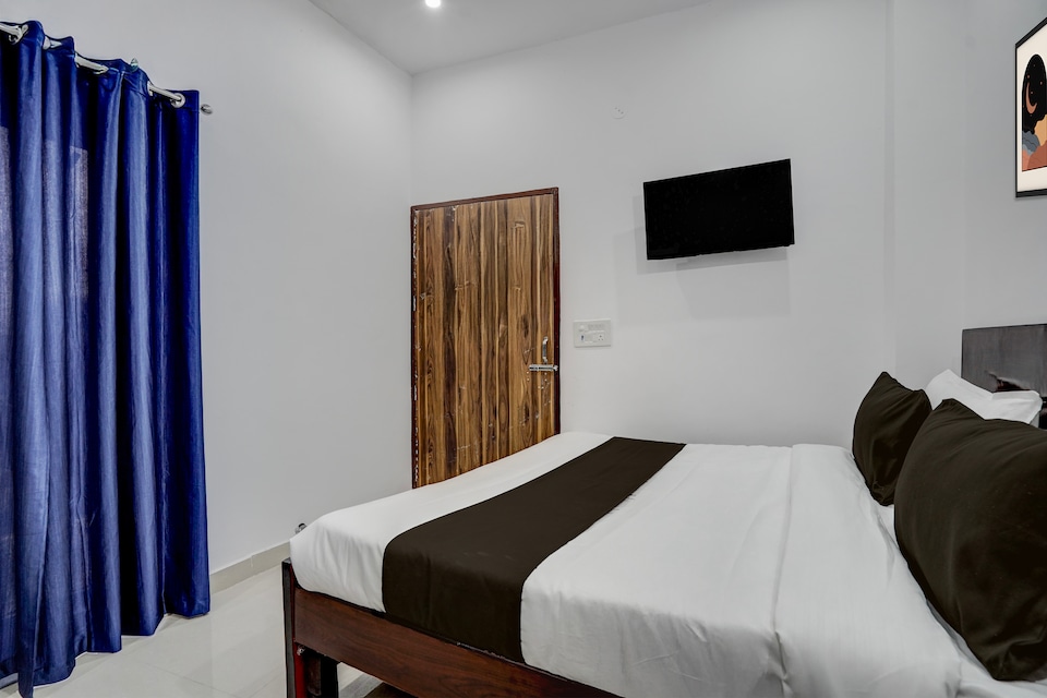 Hotel O SGT University Road Formerly Budhera, Old Gurgaon, Gurgaon
