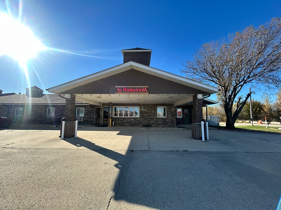 Relax Inn and Suite by Capital O I 80, Adair, IA, Adair, IA