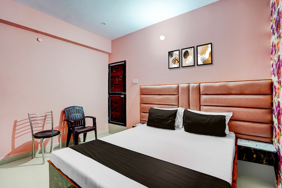 SPOT ON Hotel Rajwarapalace , Bailey Road, Patna