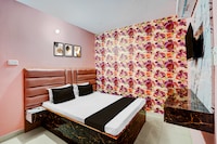 SPOT ON Hotel Rajwarapalace 