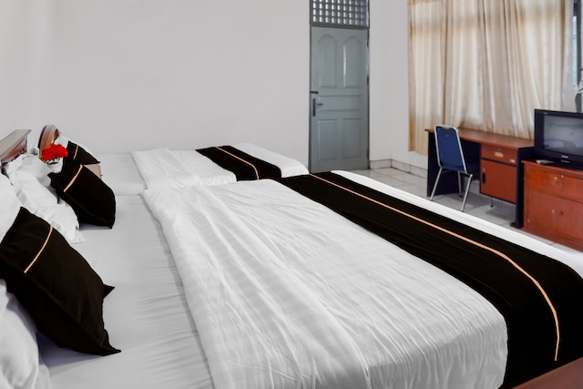 Collection O near Universitas Negeri Padang formerly Hotel Amra