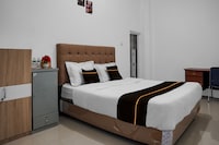 Collection O near Universitas Negeri Padang formerly Hotel Amra