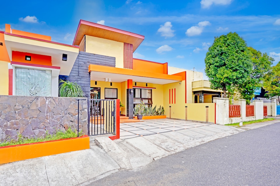 Dancenter D'dhave Hotel, Padang, Padang