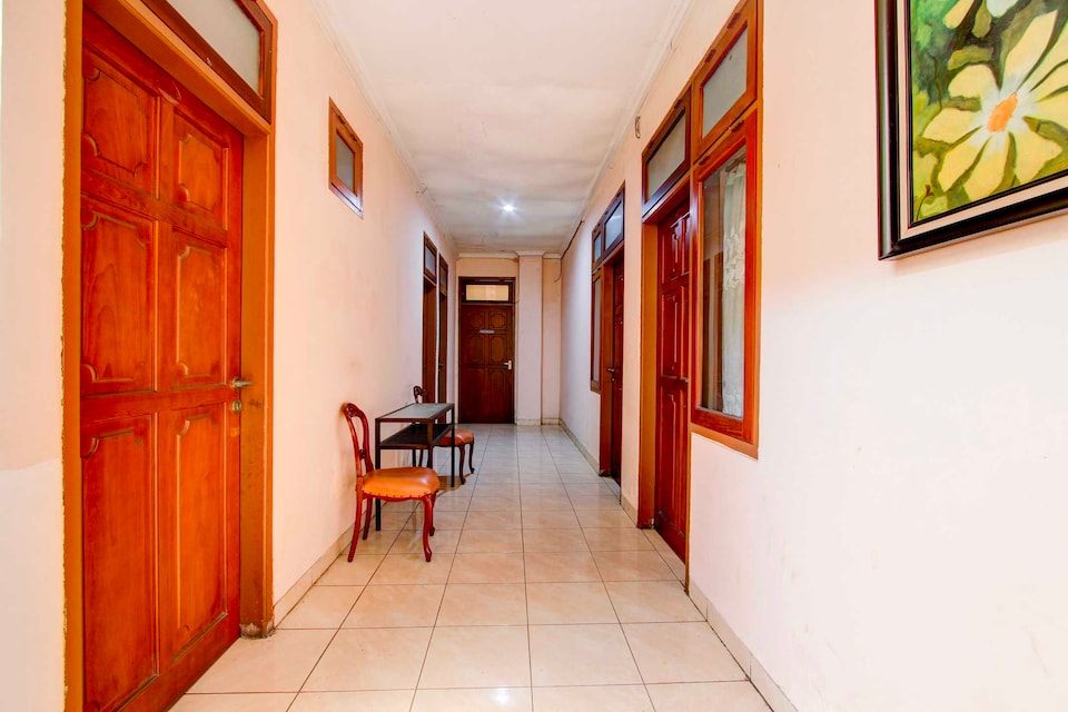 Dancenter Hotel Eben Haezer, Semarang, Semarang