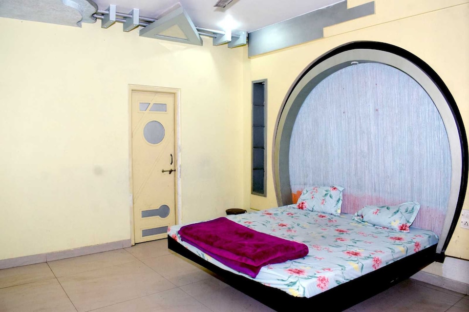 SPOT ON Ved Vilash, Katni, Katni