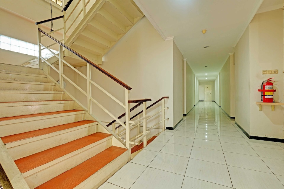 Dancenter Sky Guesthouse, Semarang, Semarang