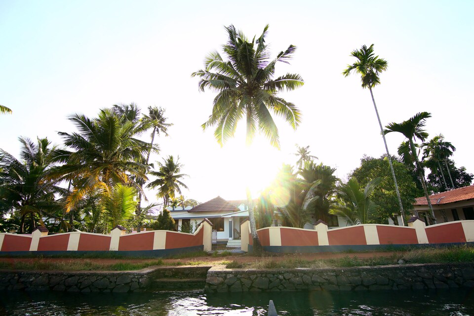 OYO 2549 Home Stay Hotel Abella, AC Road Alappuzha, Alappuzha