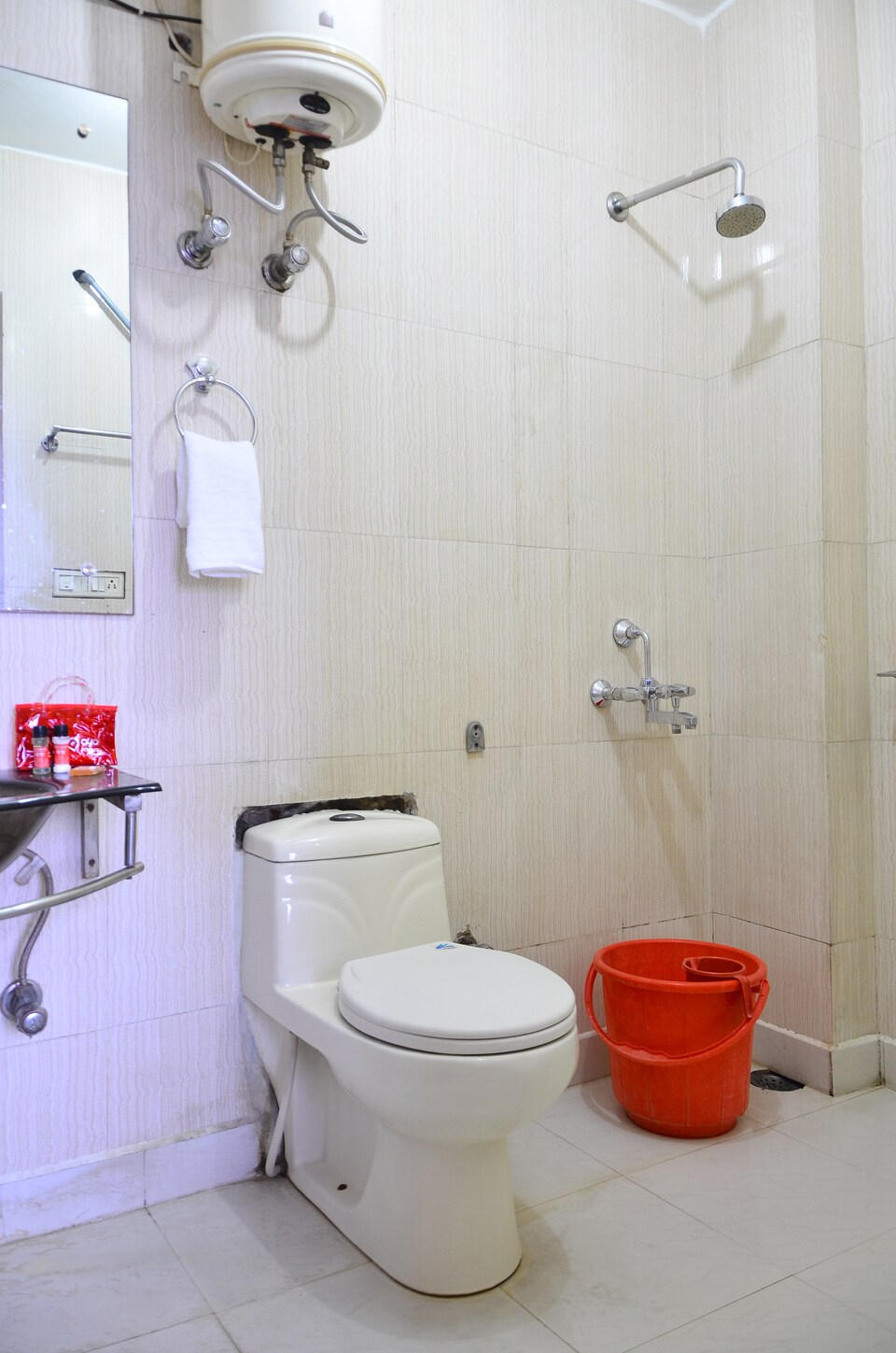 Hotel Paradise International, Airport Delhi, Delhi Transit