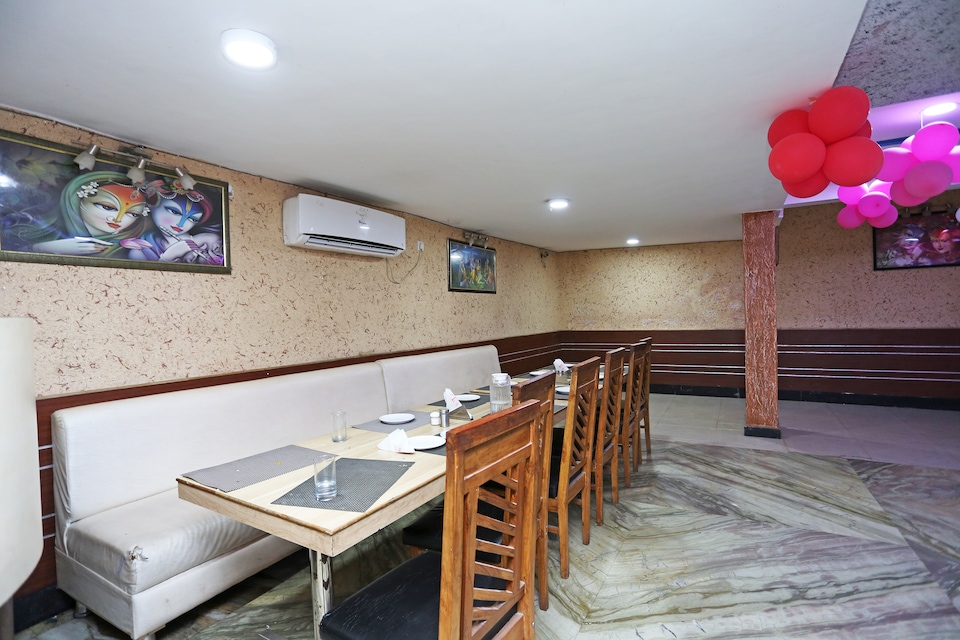 OYO 13125 Hotel Gwal Palace, Corporate Complex, Agra