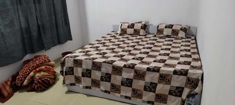 SPOT ON Raj Restaurant & Guest House, Pratapgarh, Pratapgarh