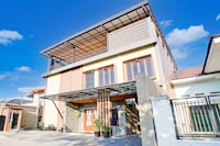 Dancenter De Orchids Hotel