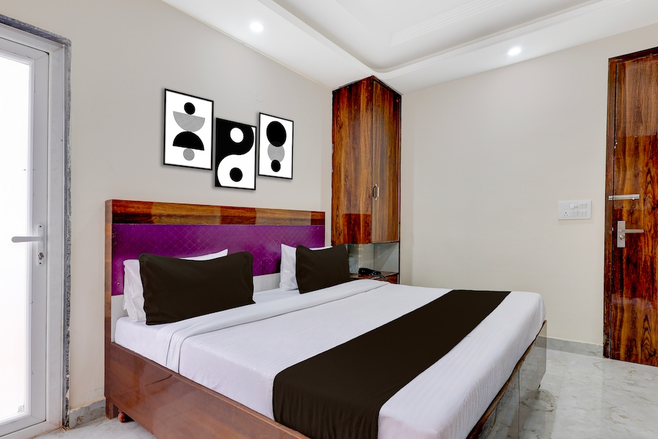 Super Townhouse Phase 3 DLF Cyber City, Cyber City, Gurgaon