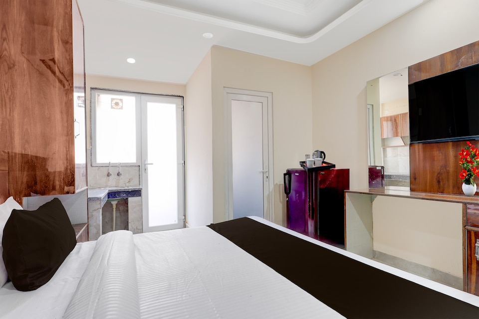 Super Townhouse Phase 3 DLF Cyber City, Cyber City, Gurgaon