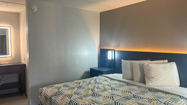 1 King Bed | Non-Smoking, Kitchen