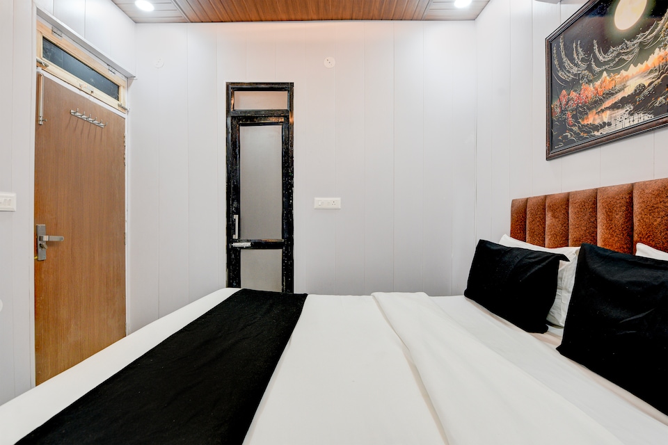 Hotel O HI-WAY Palace , Faridabad, Faridabad