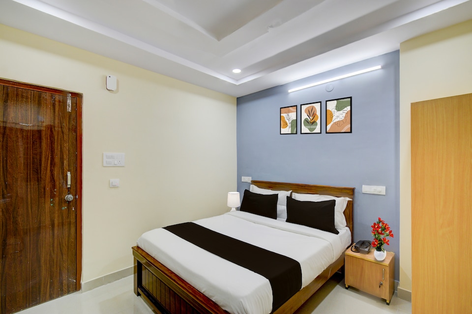 Super Townhouse Financial District Circle Hyderabad, Gachibowli, Hyderabad