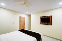Hotel O by OYO R Square NARSINGI