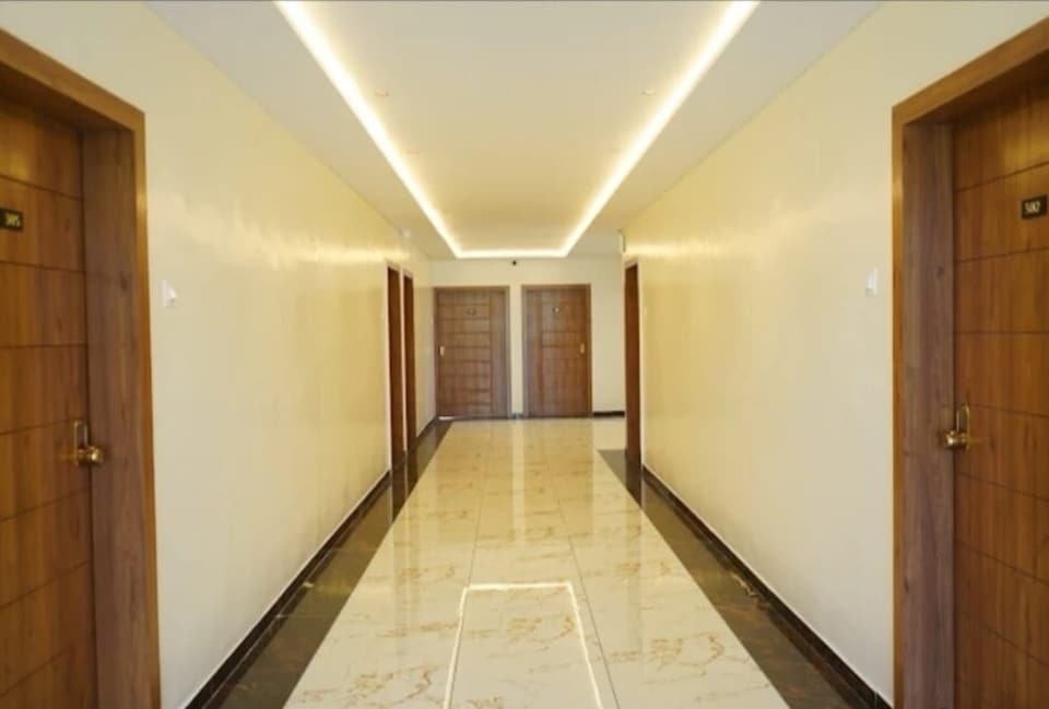 Townhouse Oak Pimpri Railway Station, Pimpri Pune, Pune