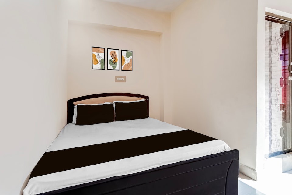 Hotel O Hill Top Hotel , Mysore Kuvempu Nagar, Mysore