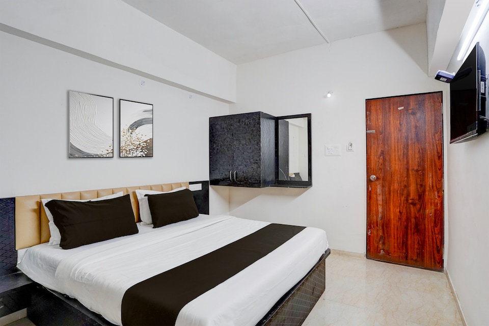 Hotel O Sai Shlok Inn Lodging, Nashik, Nashik