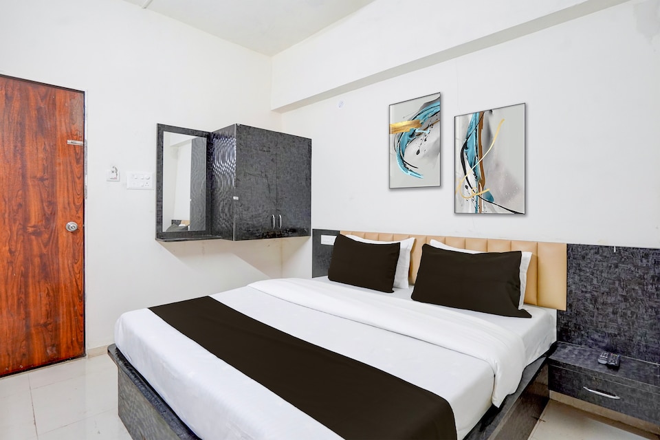 Hotel O Sai Shlok Inn Lodging, Nashik, Nashik